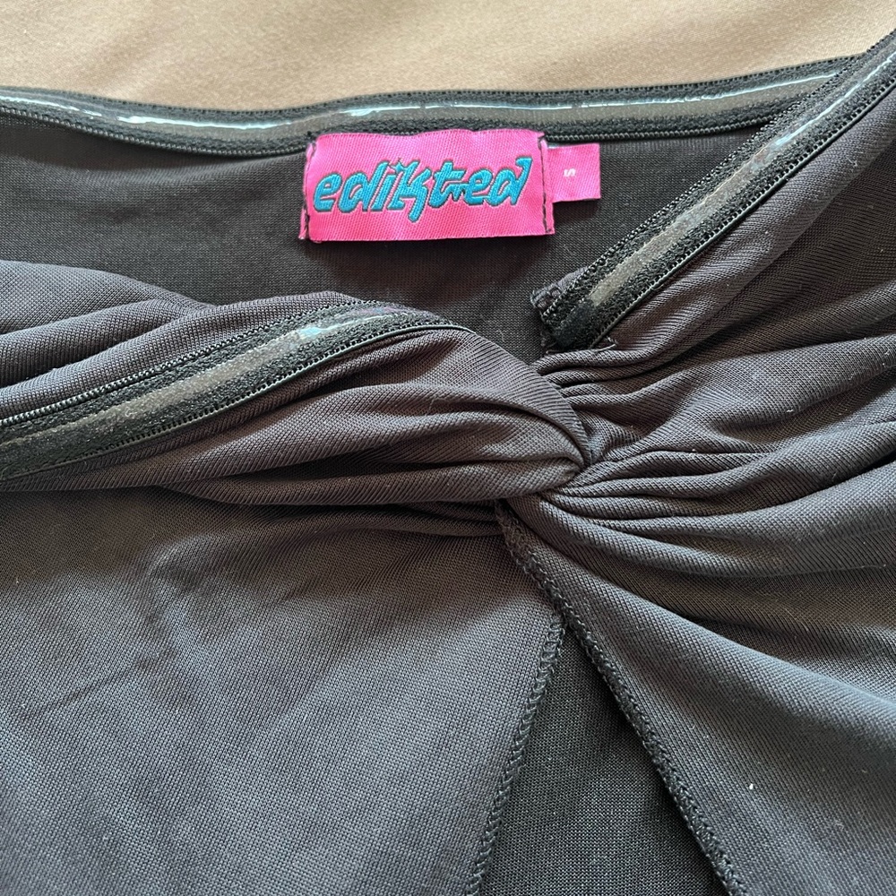 Edikted Black Twist Front Strapless Top - Picture 3 of 4